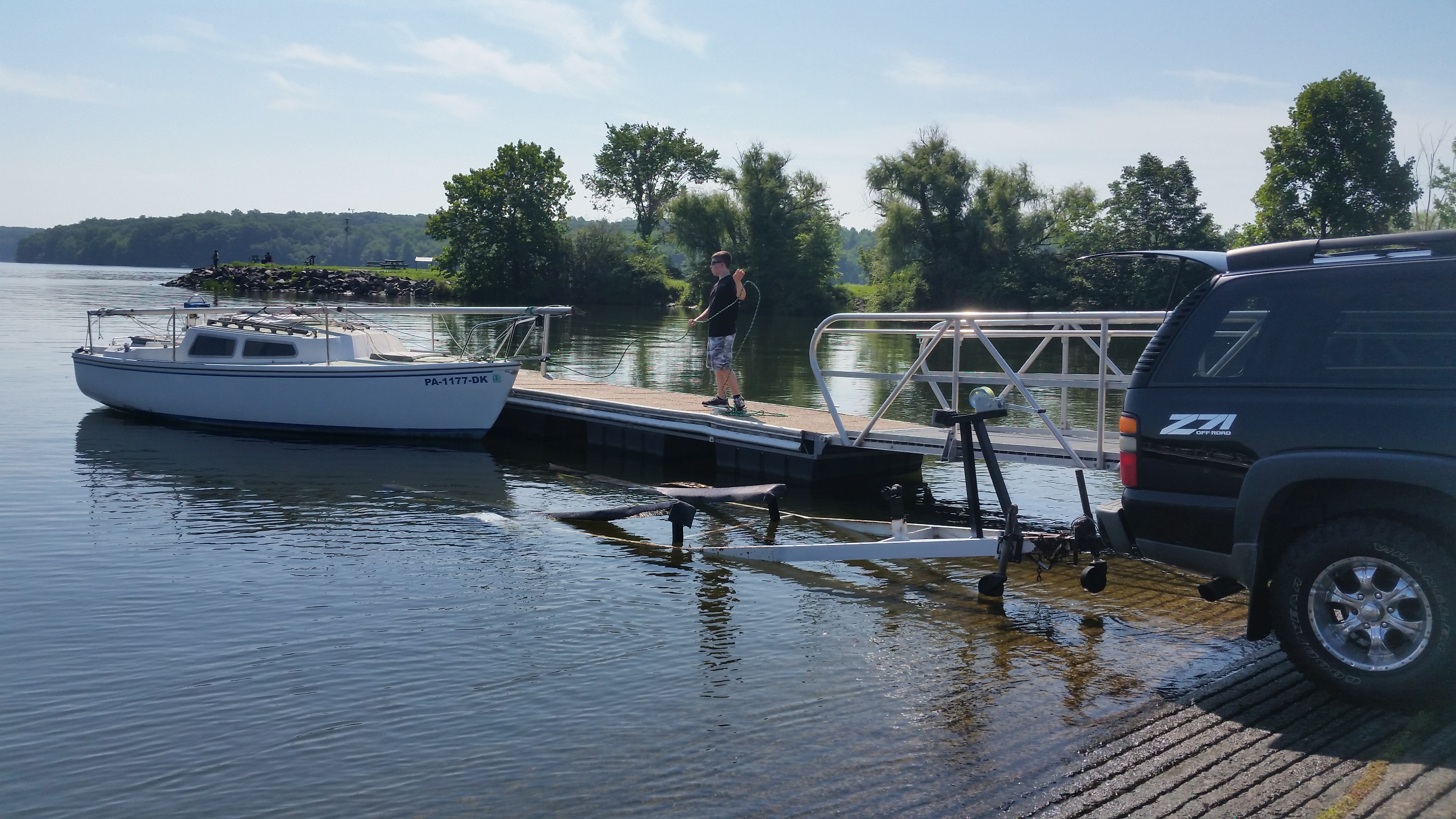 Ship 461's Catalina 22 in the water for the first time in 15 years!